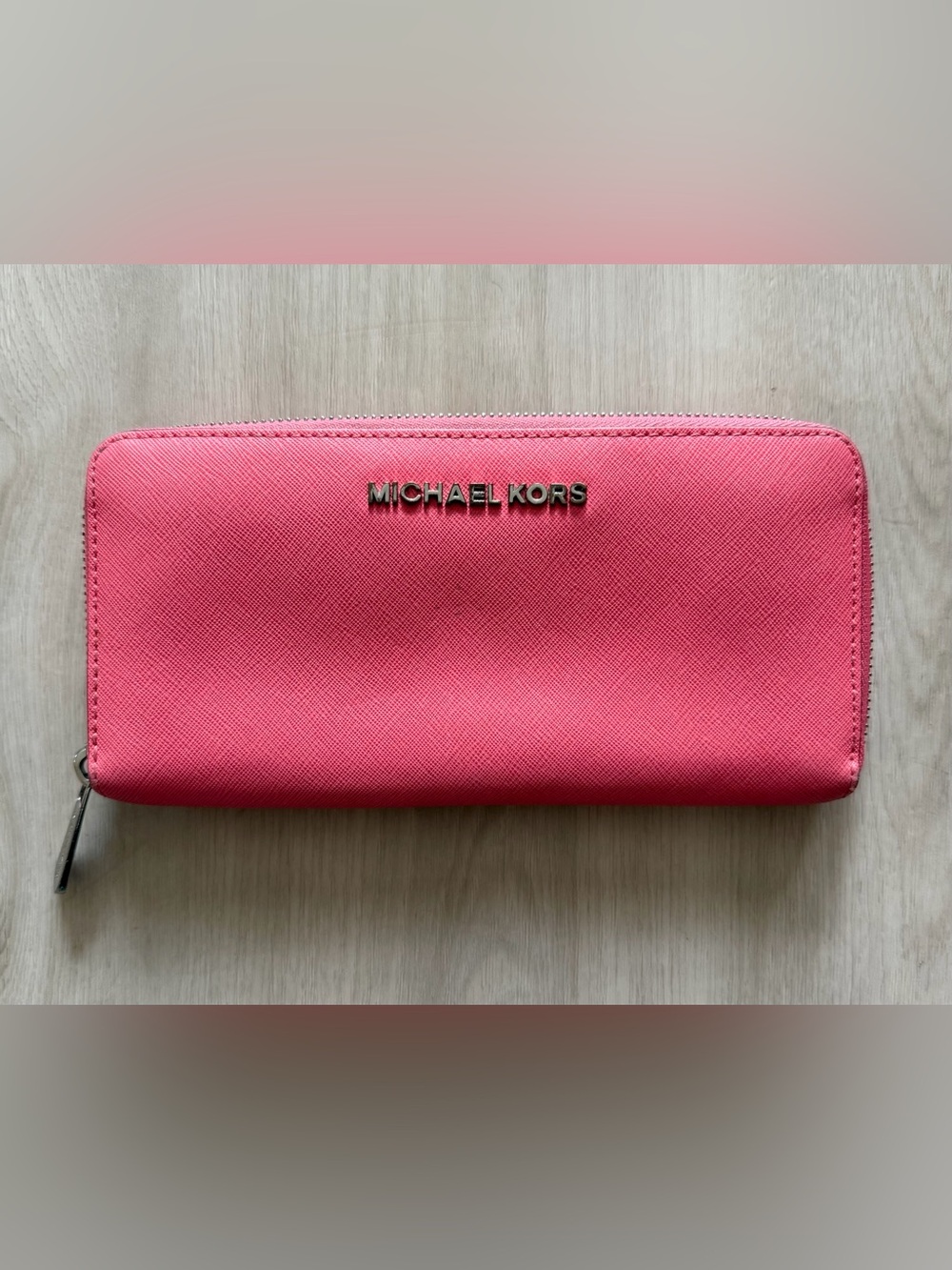 Michael Kors Fuchsia Leather Jet Set Zip Around Wallet
